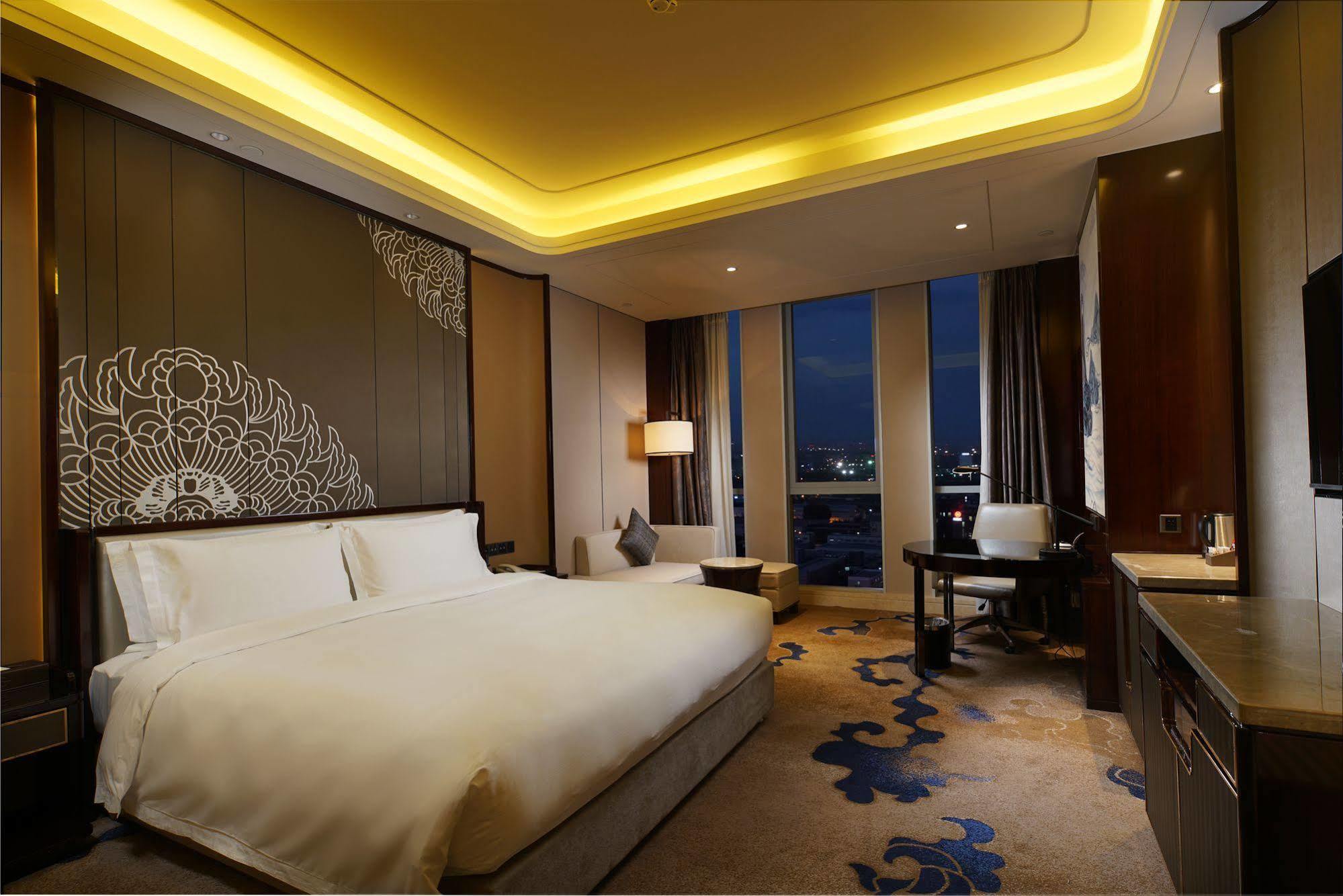 Grand Skylight International Hotel Beijing Exterior photo